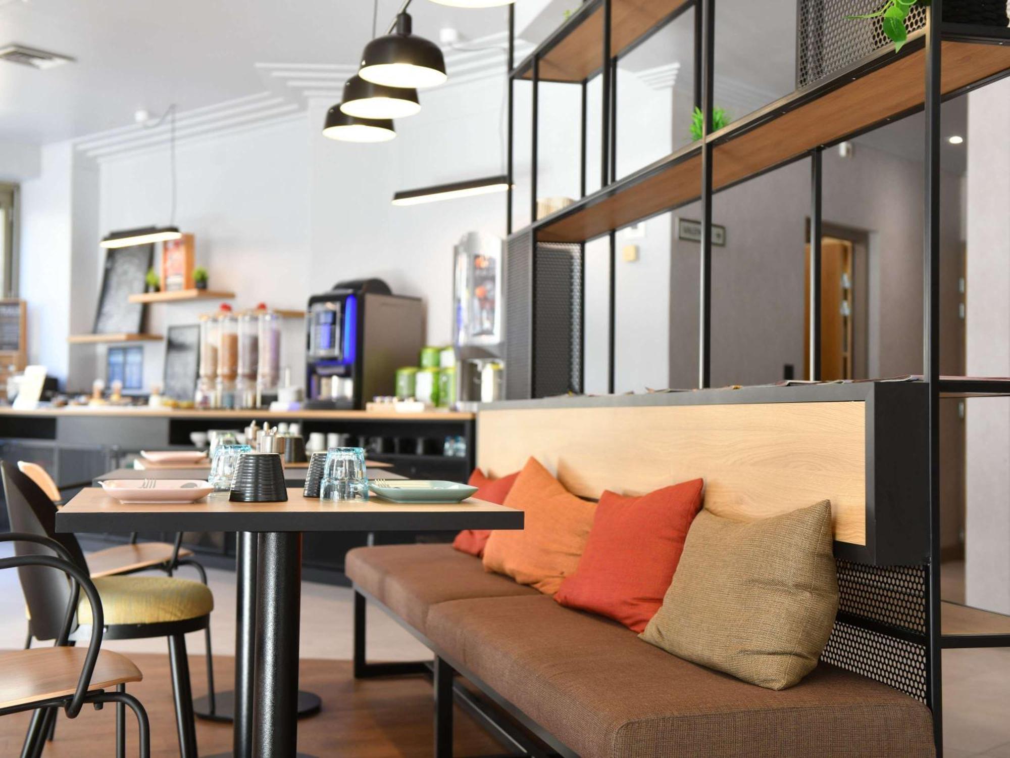 Ibis Châteauroux Eksteriør billede
