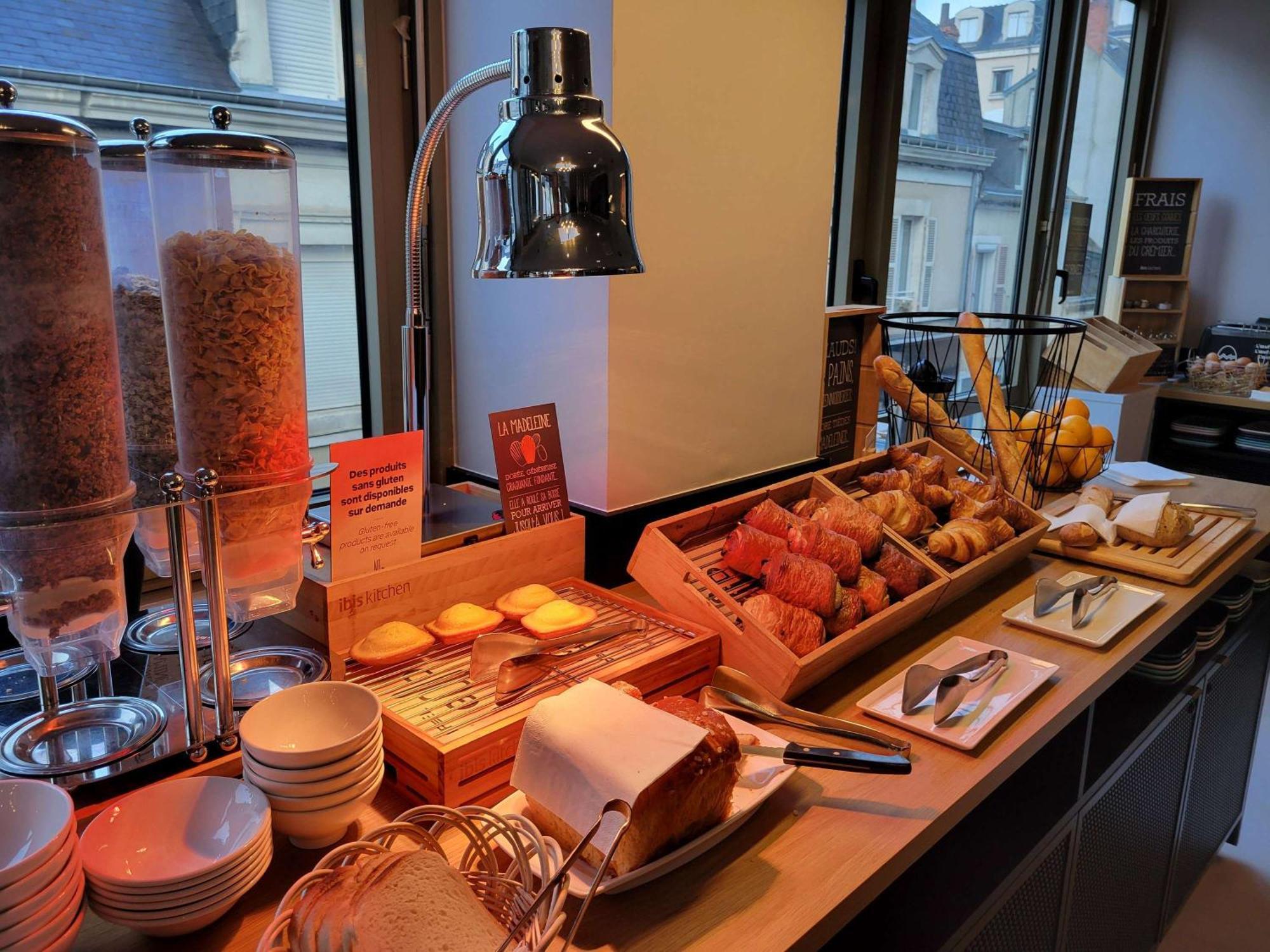 Ibis Châteauroux Eksteriør billede